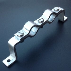 Stand off pipe clamps