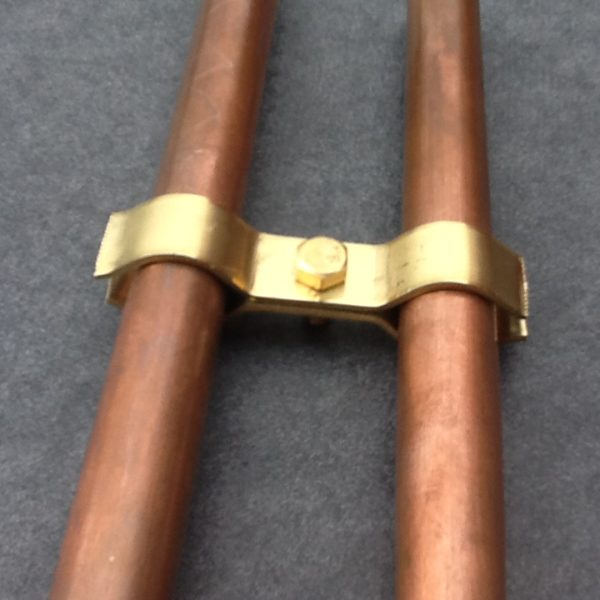 Pipe Clamp Solid Brass 15mm Port Diameter