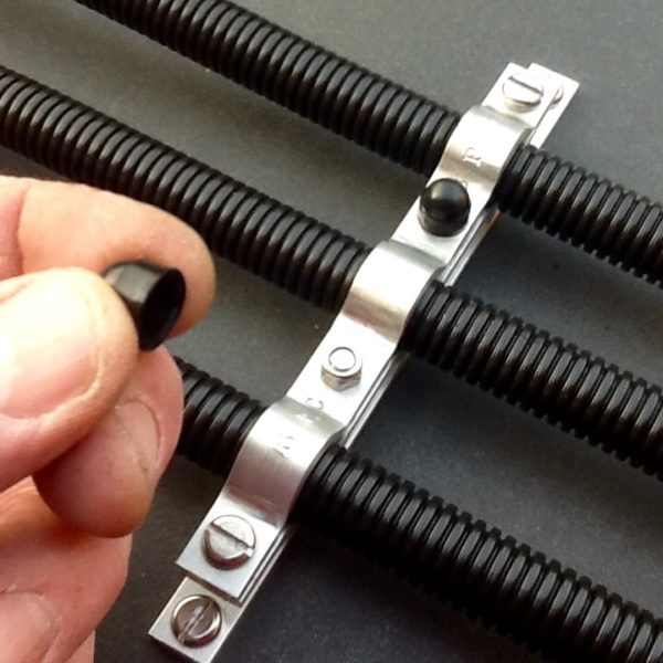 Cable conduit brackets