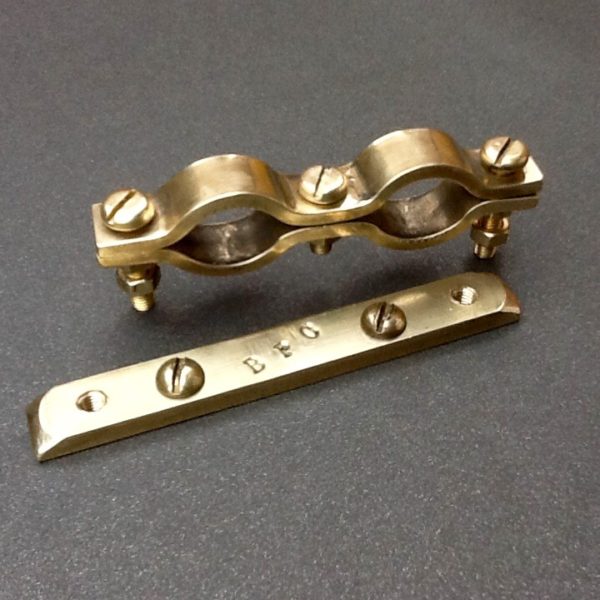 Brass Pipe Clamp Bracket Wall Mount 15mm Adjustable Double Ports
