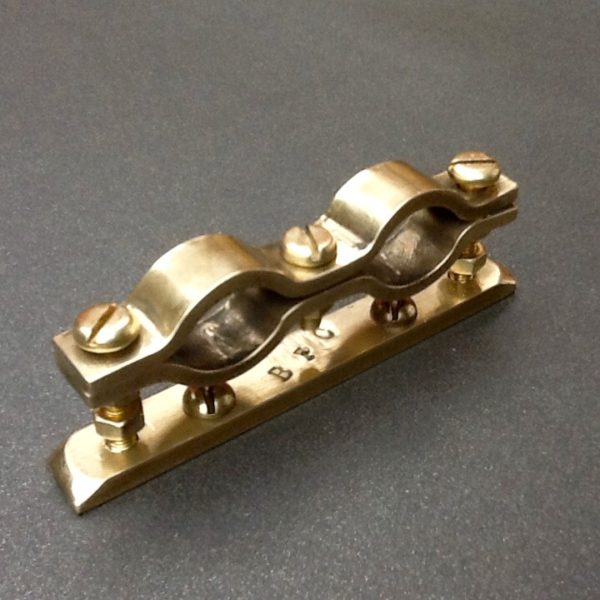 Brass Pipe Clamp Bracket Wall Mount 15mm Adjustable Double Ports BPC Engineering www.britishpipeclamps.co.uk
