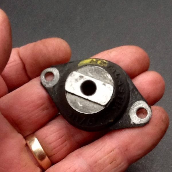 BSA Spitfire 5GP2 Carburettor Float Chamber Rubber Mount 17/118