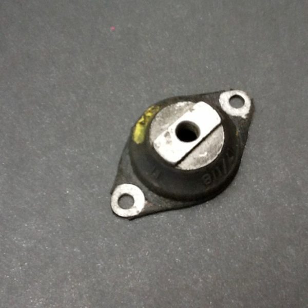 BSA Spitfire 5GP2 Carburettor Float Chamber Rubber Mount 17/118. BPC Engineering. www.britishpipeclamps.co.uk