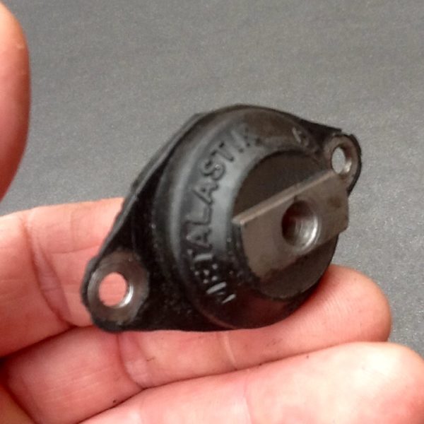 BSA 1966 A65 Amal Matchbox Float Chamber Rubber Mount 17/118