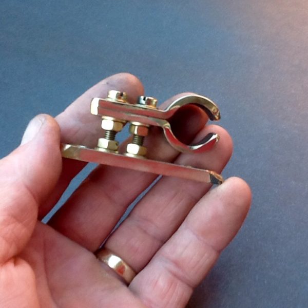 Brass pipe clamp 18mm