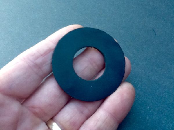 Monza Petrol Cap Rubber Seal 2.5mm Monza Petrol Cap Washer BPC Engineering https://britishpipeclamps.co.uk