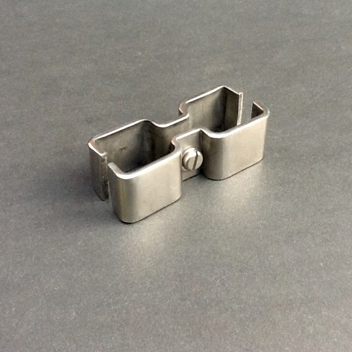 Clamp for outlet square pipe